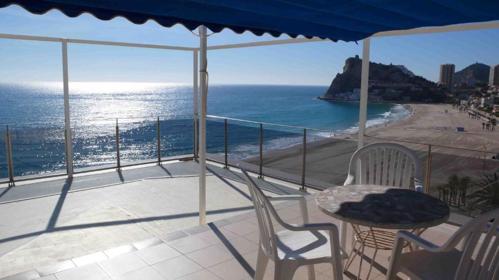 Apartamentos Ulia Benidorm Zimmer foto